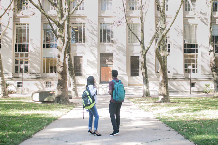 Brooklyn college students enjoying a day on campus. Transitioning to college is hard, but therapy can help.