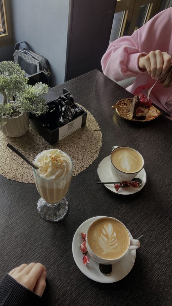 Friends bonding in a cafe at Manhattan