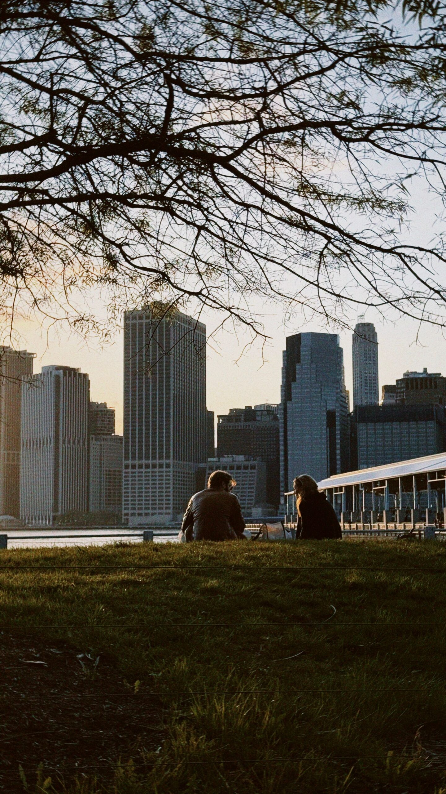 Young couple having a deep conversation at Manhattan